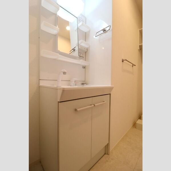 洗面所 (洗髪洗面化粧台)