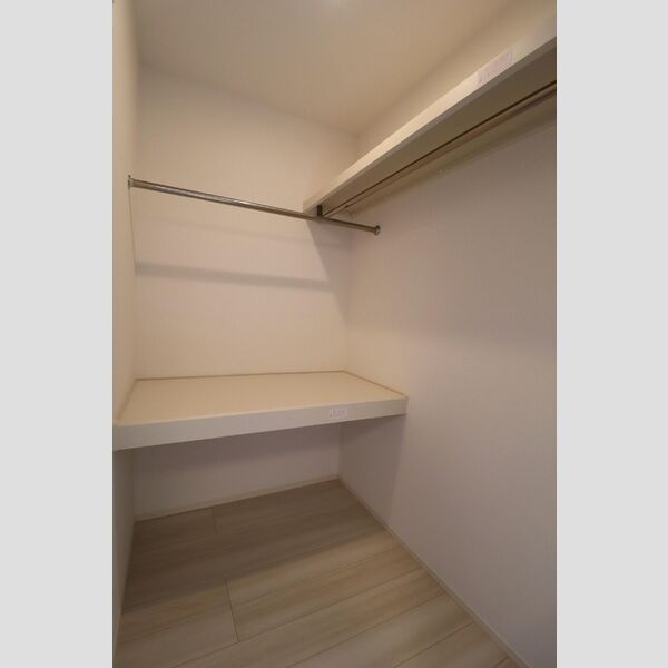 収納 (ウォークインクローゼット)
