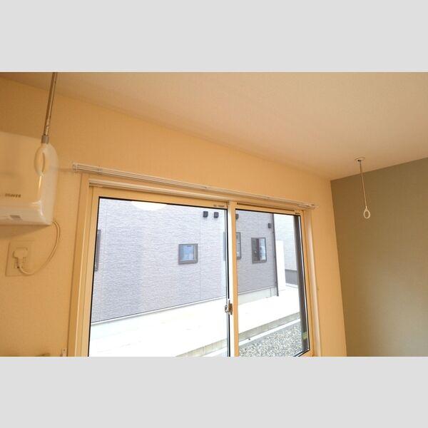 その他 (室内物干し)