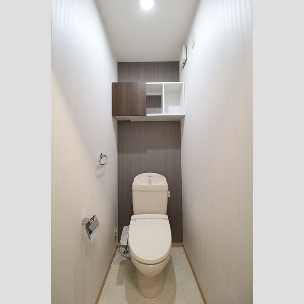 トイレ (温水洗浄暖房便座)