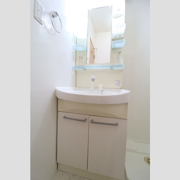 洗面所 (洗髪洗面化粧台)