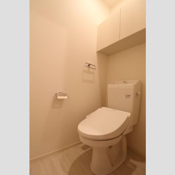 トイレ (温水洗浄便座)