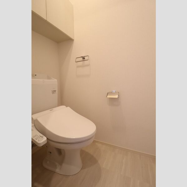 トイレ (温水洗浄暖房便座)
