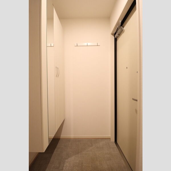 玄関 (玄関)