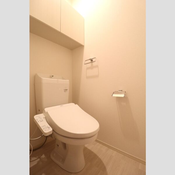 トイレ (温水洗浄便座)