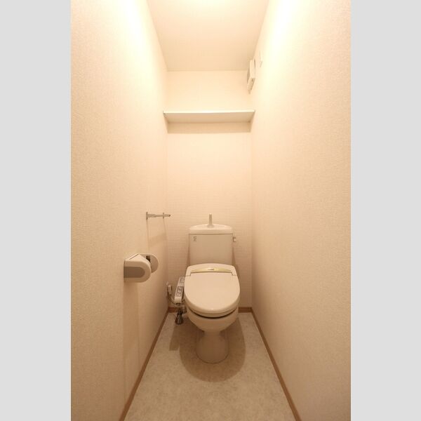 トイレ (温水洗浄暖房便座)