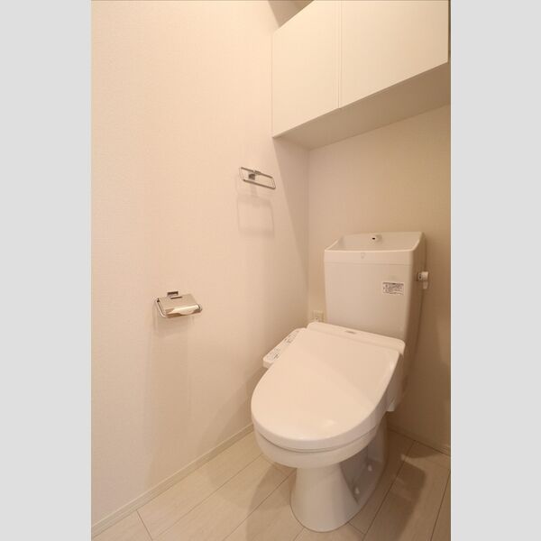 トイレ (温水洗浄便座)