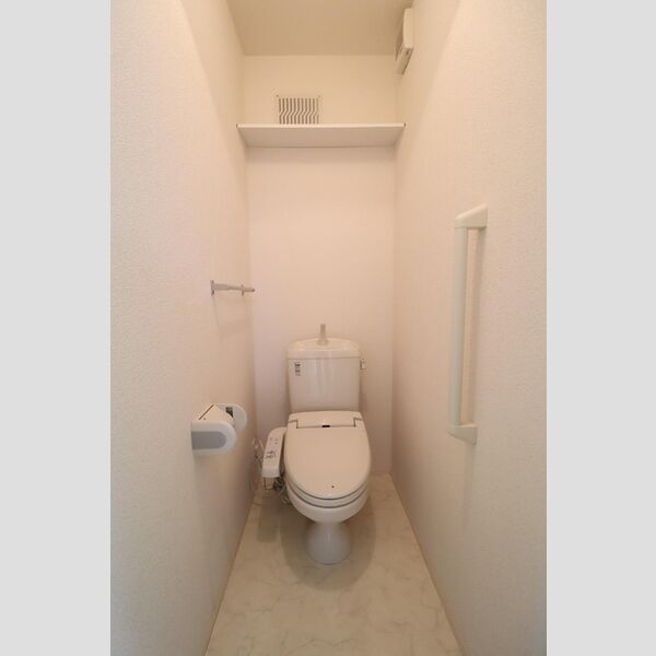 トイレ (温水洗浄暖房便座)