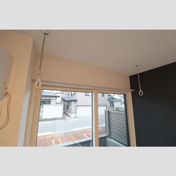 その他 (室内物干し)