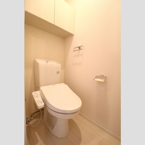 トイレ (温水洗浄暖房便座)