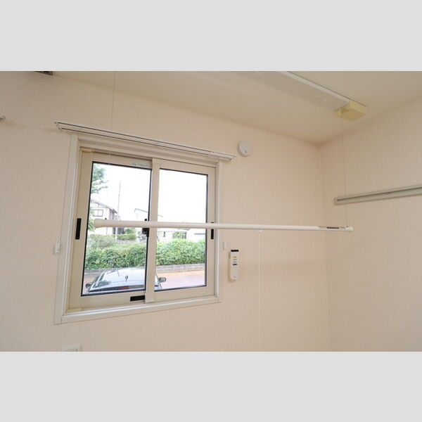 その他 (室内物干し)