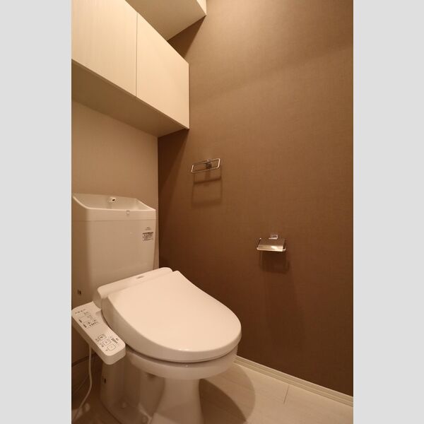 トイレ (温水洗浄暖房便座)