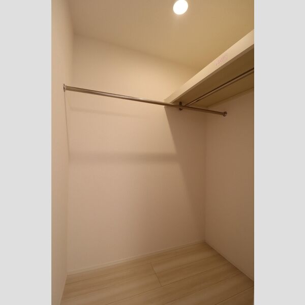 収納 (ウォークインクローゼット)