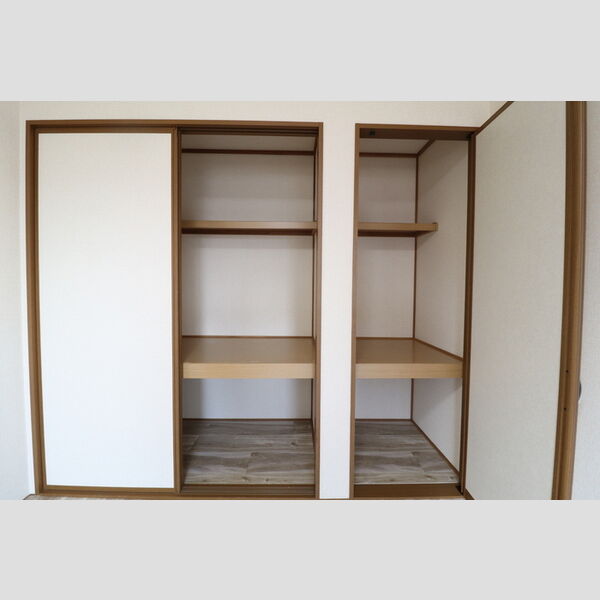 収納 (物入)