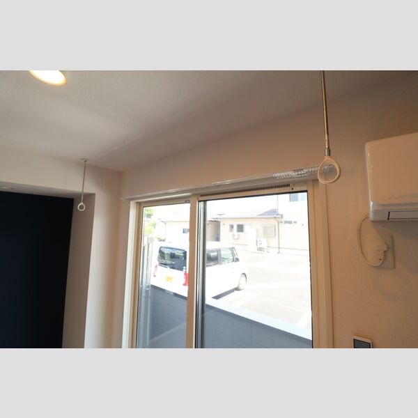 その他 (室内物干し)