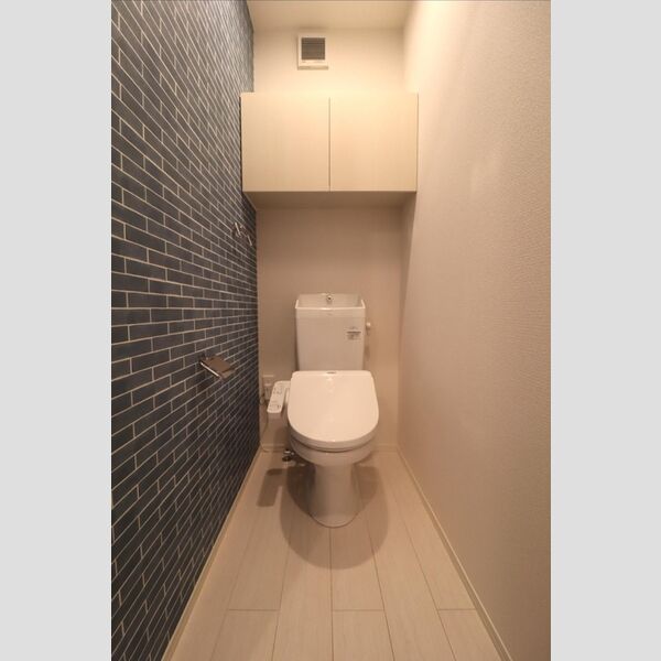 トイレ (温水洗浄便座)