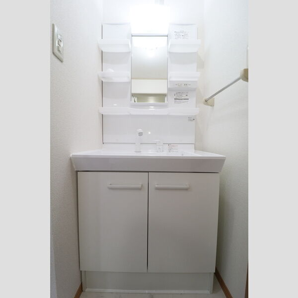 洗面所 (洗髪洗面化粧台)