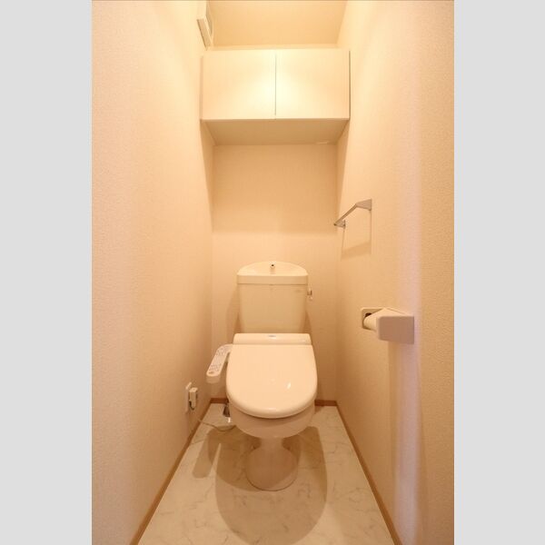 トイレ (温水洗浄暖房便座)