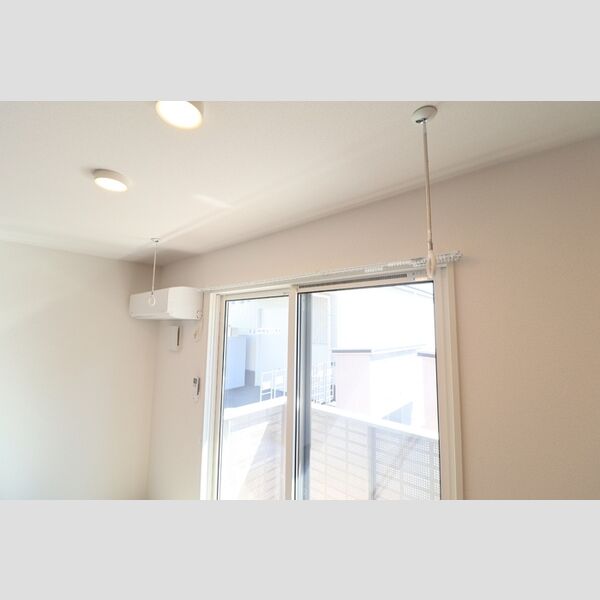 その他 (室内物干し)