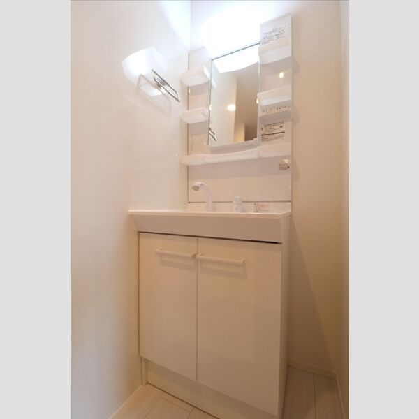 洗面所 (洗髪洗面化粧台)