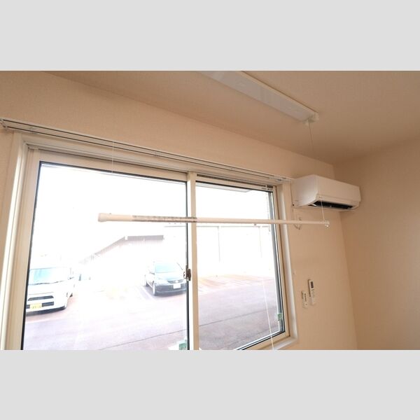 その他 (室内物干し)