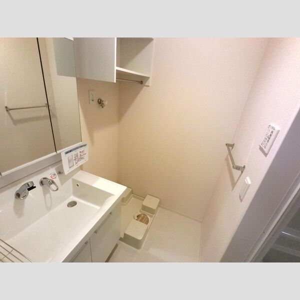 洗面所 (洗髪洗面化粧台)