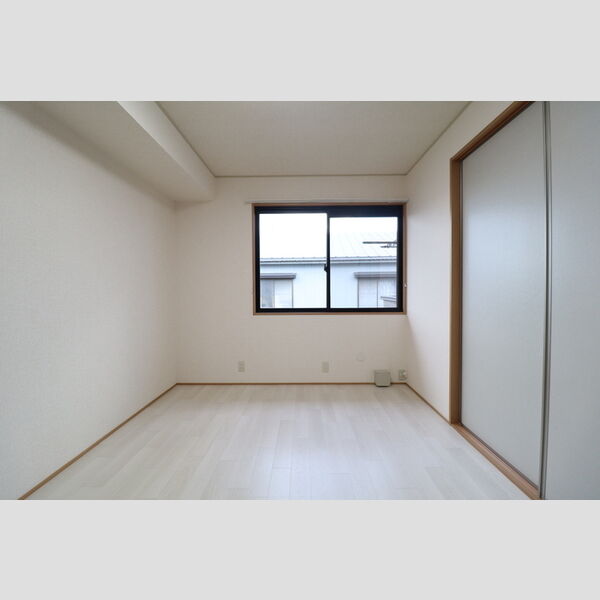 その他 (南洋室)