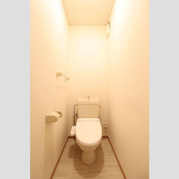 トイレ (温水洗浄暖房便座)
