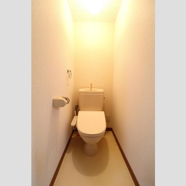 トイレ (温水洗浄暖房便座)