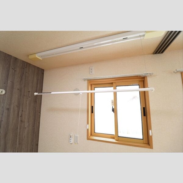 その他 (室内物干し)