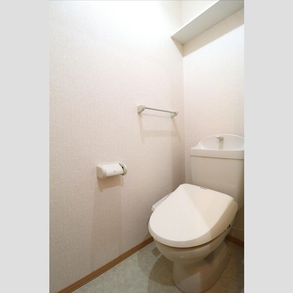 トイレ (温水洗浄暖房便座)