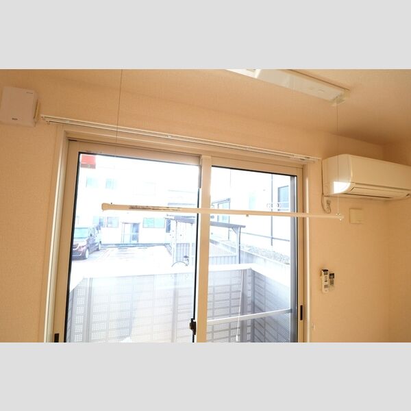 その他 (室内物干し)