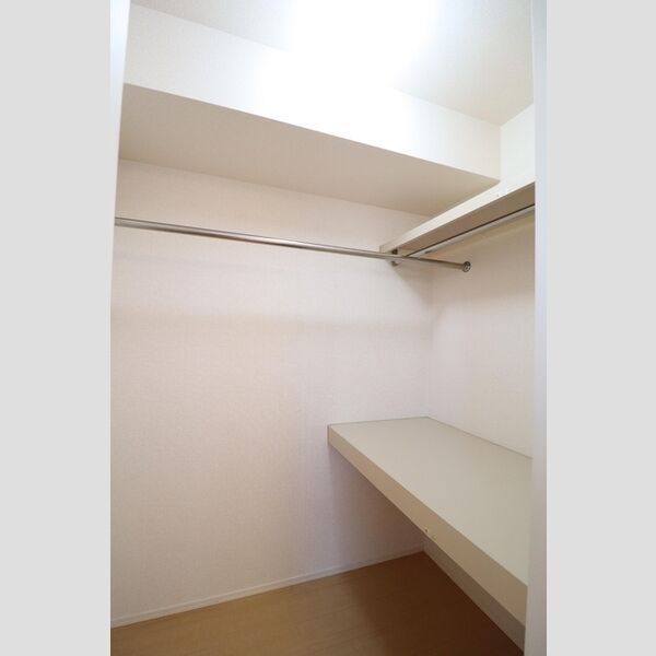 収納 (ウォークインクローゼット)