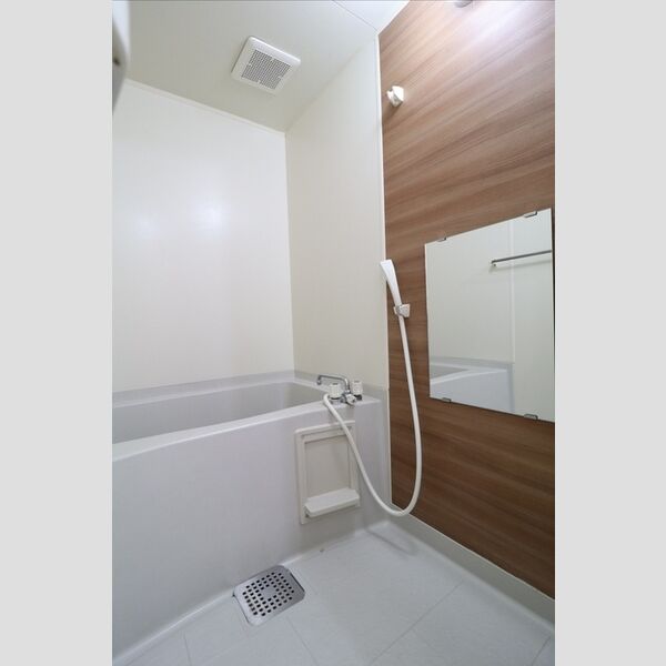 バス (ユニットバス)