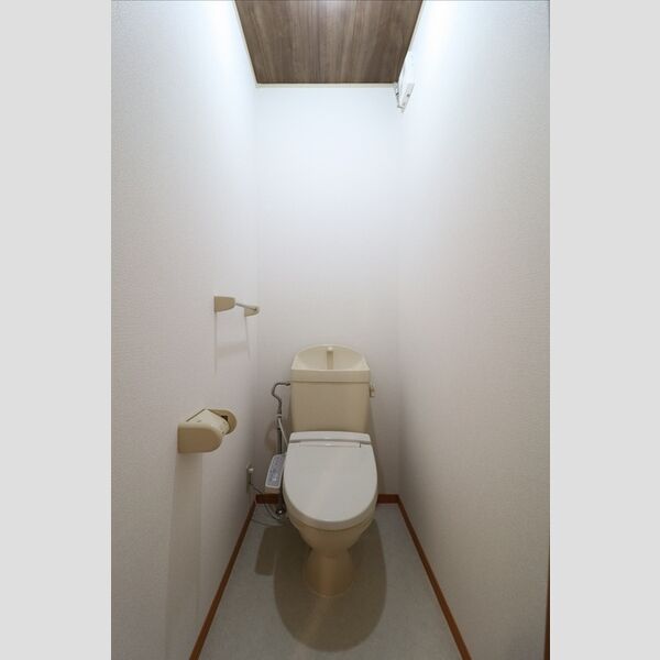 トイレ (温水洗浄暖房便座)
