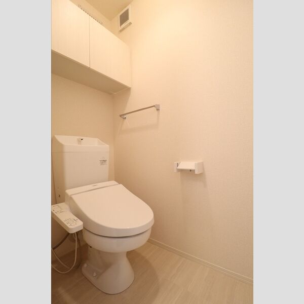 トイレ (温水洗浄便座)