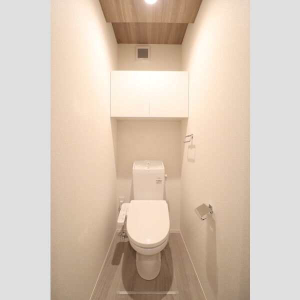 トイレ (温水洗浄暖房便座)