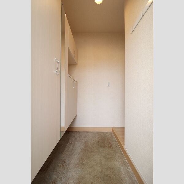玄関 (玄関)