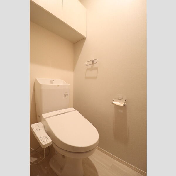 トイレ (温水洗浄暖房便座)
