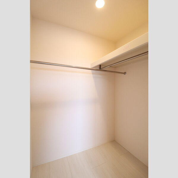 収納 (ウォークインクローゼット)
