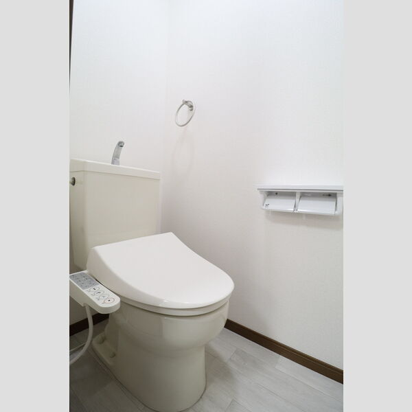 トイレ (温水洗浄便座)