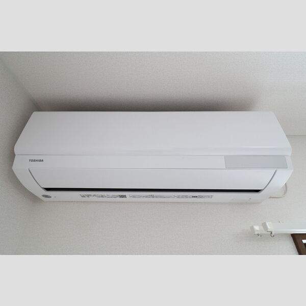 その他設備 (備え付けエアコン)