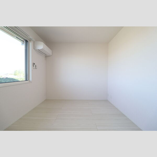 その他 (洋室①)