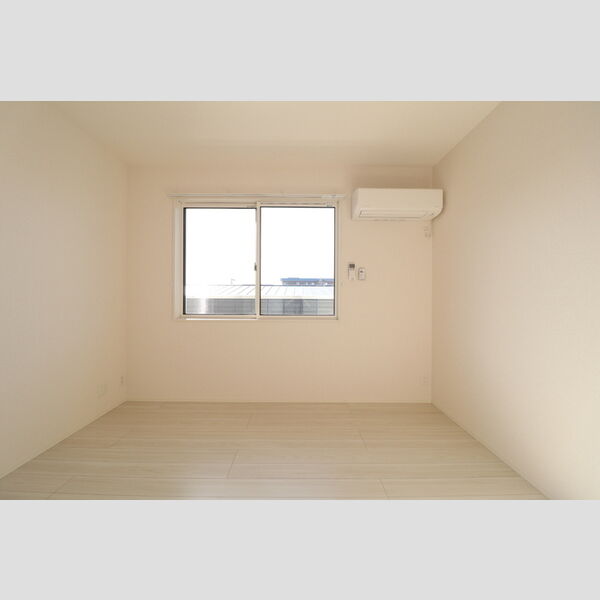 その他 (洋室①)