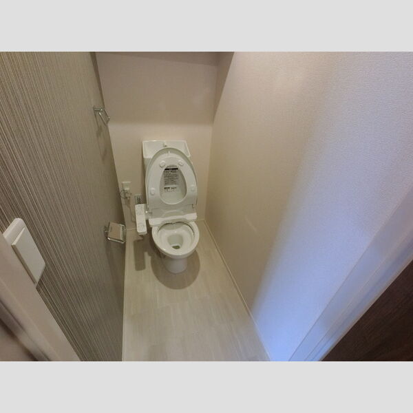 トイレ (温水洗浄暖房便座)