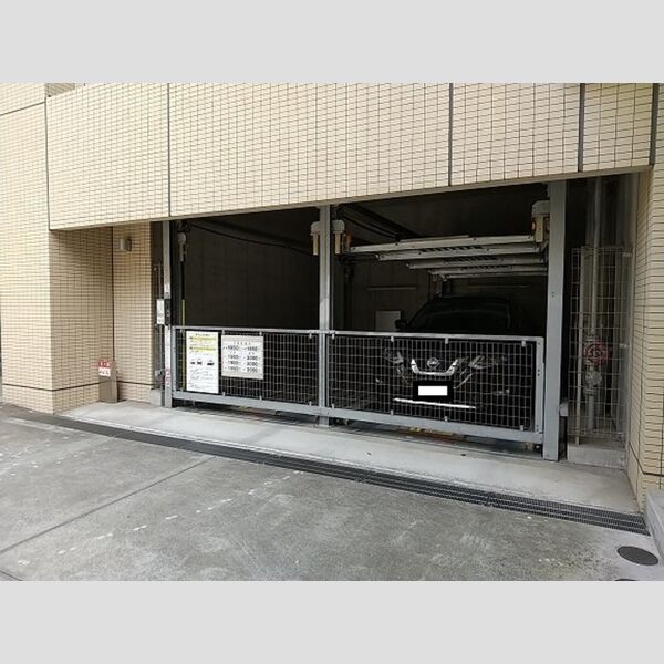 駐車場 (機械式駐車場(空き・サイズ要確認))