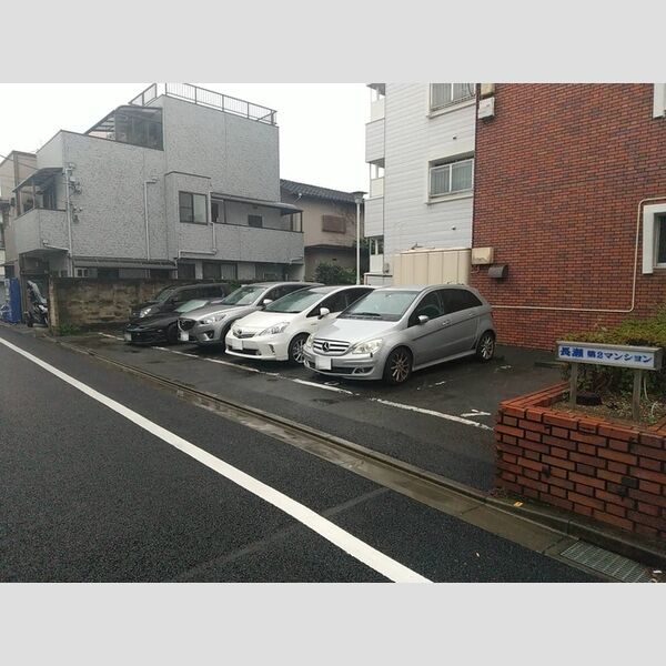 駐車場 (駐車場)