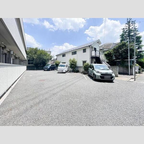 駐車場 (駐車場)