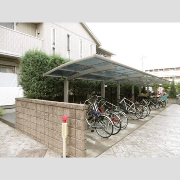 現地周辺 (屋根付き自転車駐輪場)