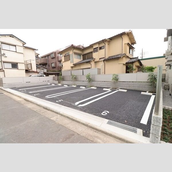 駐車場 (敷地内駐車場)